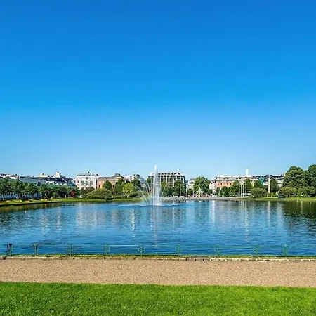 Flat In House With Outstanding Roof Terrace 公寓