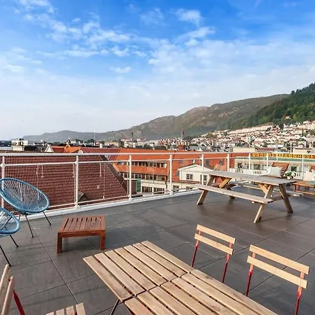 Flat In House With Outstanding Roof Terrace Apartment *
